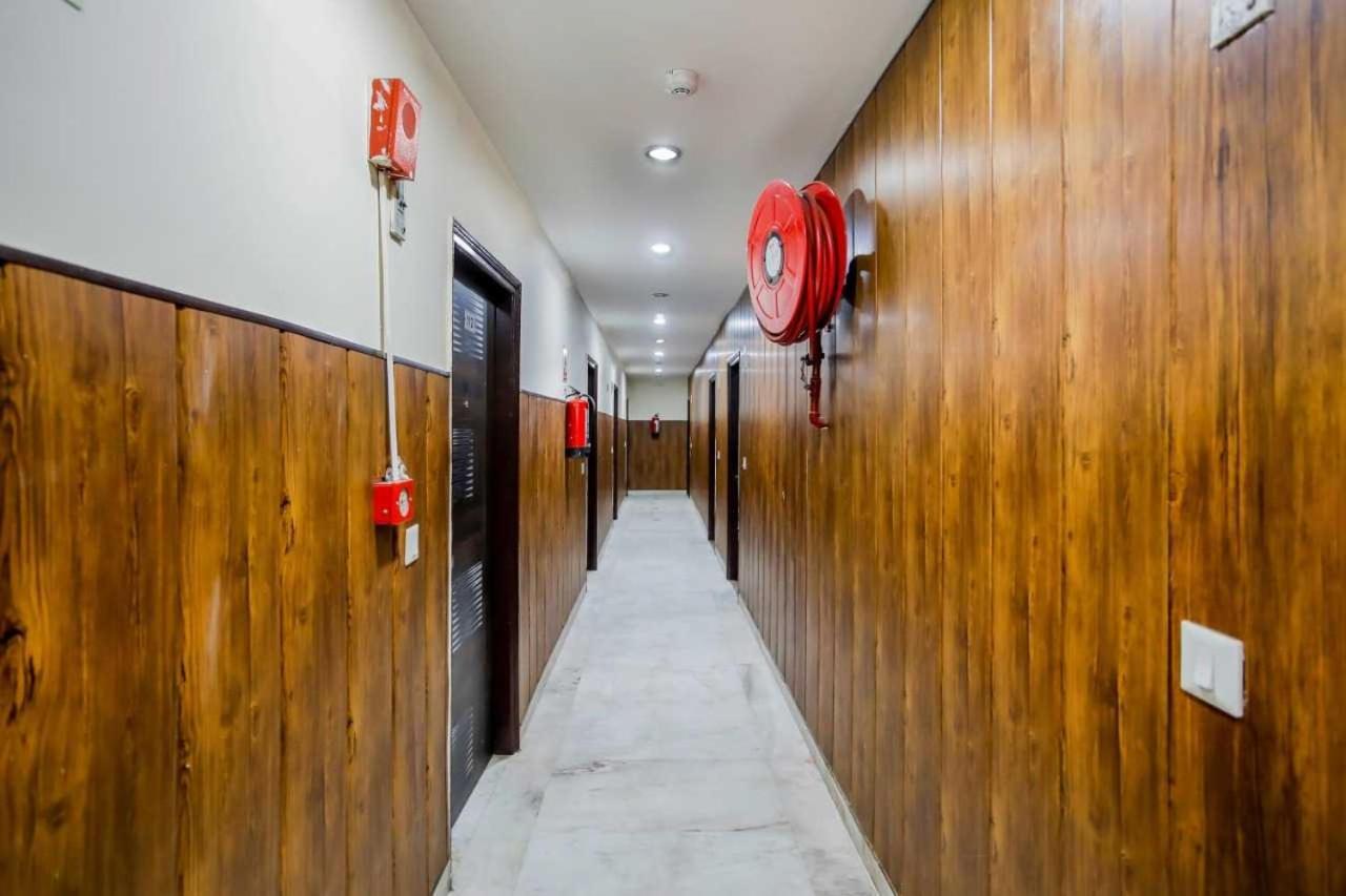 Hotel O Devi Palace Γκουργκάον Εξωτερικό φωτογραφία